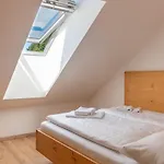 Fourteen Zell Am S&p By In One *