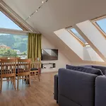 Fourteen Zell Am S&p By In One *