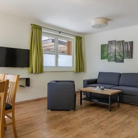 Fourteen Zell Am S&p By In One *