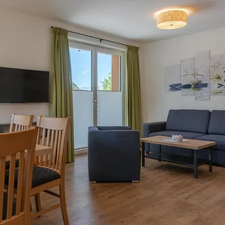 Fourteen Zell Am S&p By In One Apartman Zell am See