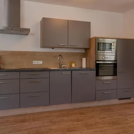 Fourteen Zell Am S&p By In One Apartman Zell am See