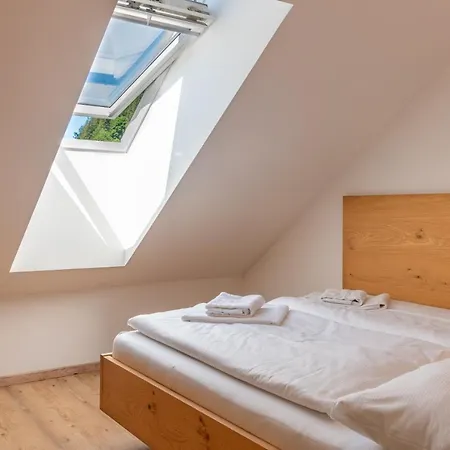 Fourteen Zell Am S&p By In One *