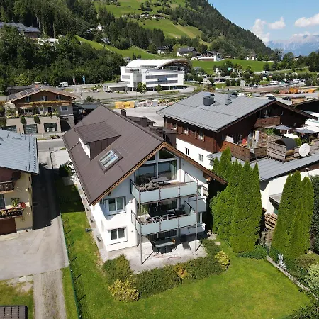 Apartment Fourteen Zell Am S&p By In One