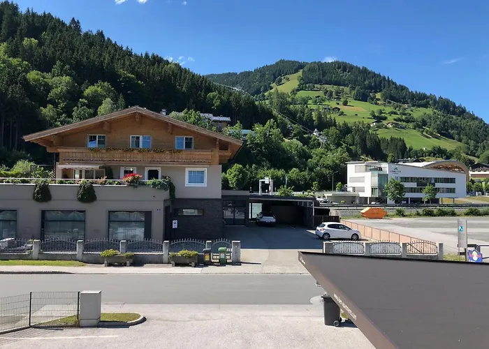 Fourteen Zell Am S&p By In One Zell am See