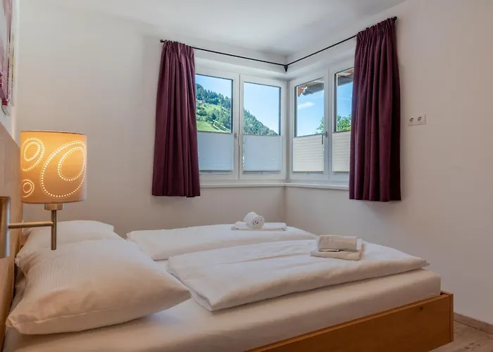 Fourteen Zell Am S&p By In One Apartament