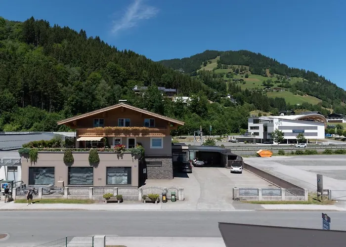 Fourteen Zell Am S&p By In One Lägenhet Zell am See